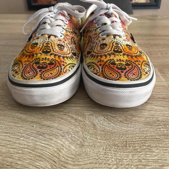 Vans Era Bandana Skull Sneaker Skate Shoe Orange Tie Dye women’s 8 men’s 6.5 - Picture 4 of 7